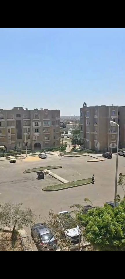 شقه للبيع الشيخ زايد الحى ال١٣