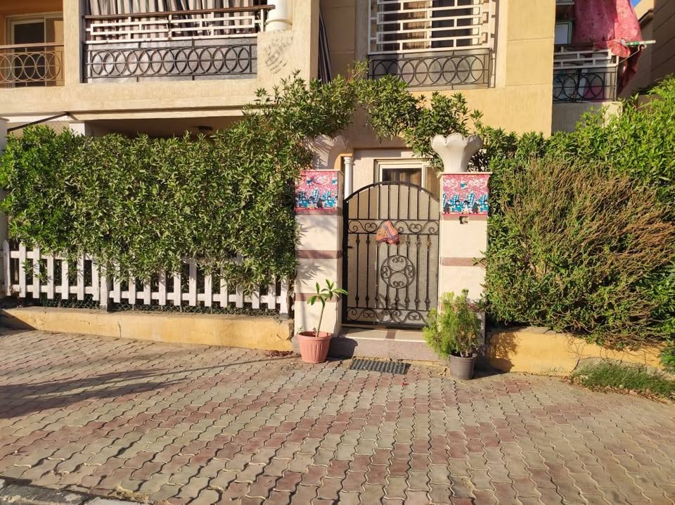 الشيخ زايد الخمايل اول صف ع المحور ارضى بجاردن متشطبه بأقل سعر فى الخمايل