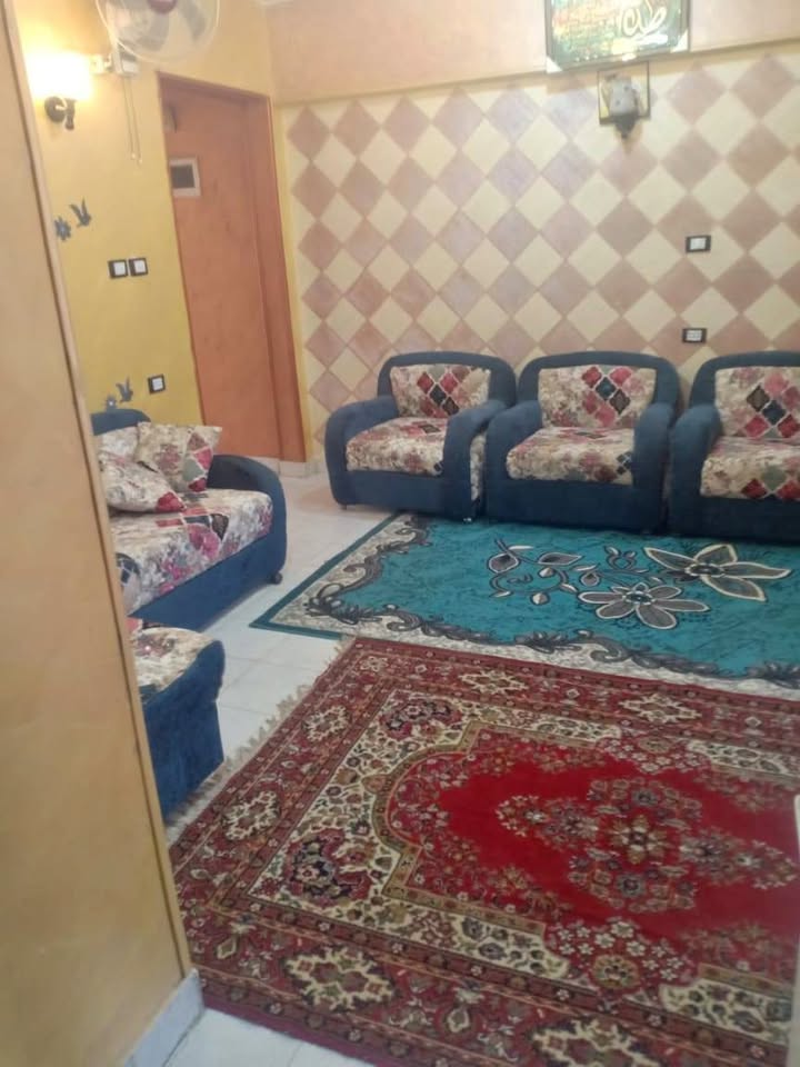 شقه للبيع بالرمايه مساكن الشباب بالرمايه بجوار المتحف الكبير والاهرام وحدائق الاهرام