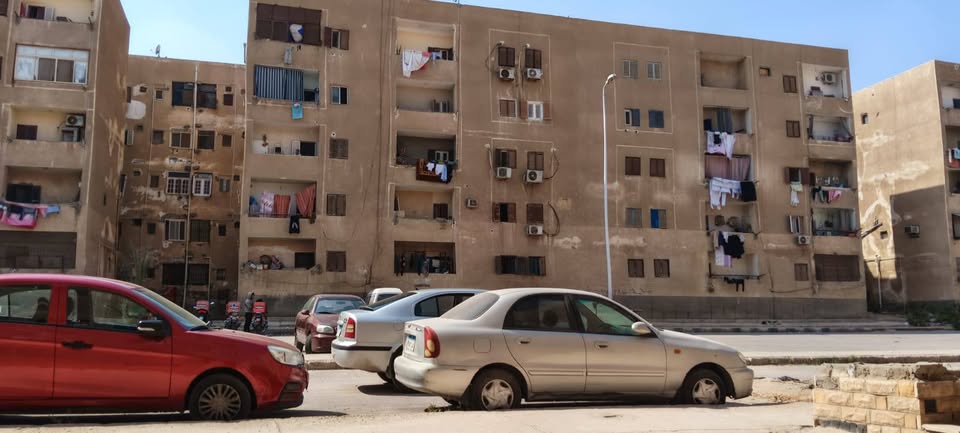 شقه للبيع في مدينة الشيخ زايد الحي الثالث عشر غرفتين