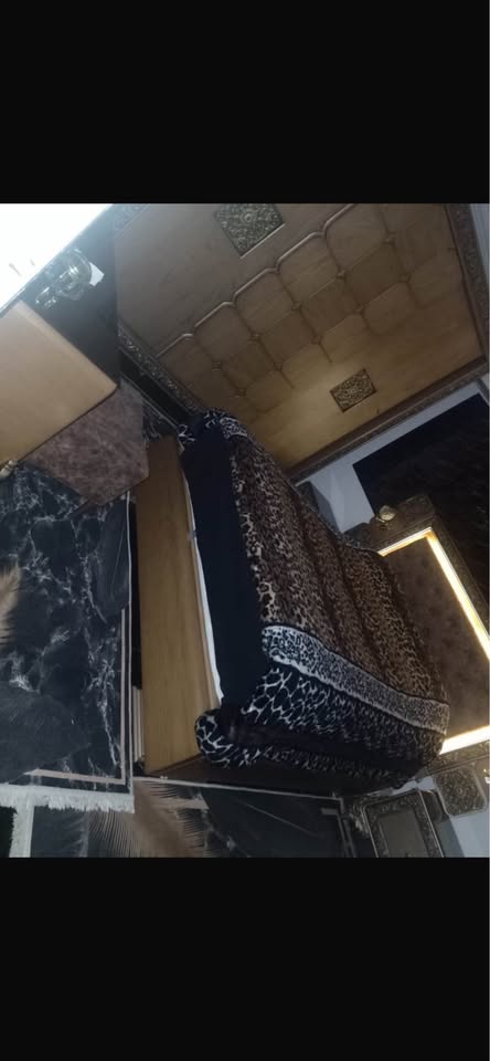 للبيع شقه في الشيخ زايد الحي الاول ١٠٨م